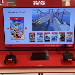 Postazione demo Nintendo Switch 2 con Mario Kart World su schermo e due controller