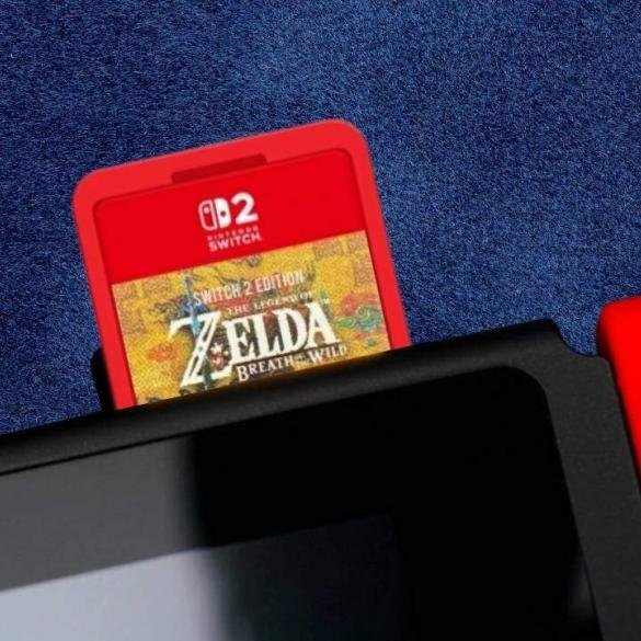 Cartuccia rossa Nintendo Switch 2 inserita in Nintendo Switch