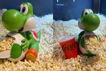 Yoshi porta popcorn gadget ufficiale UCI Cinema Super Mario Galaxy Movie