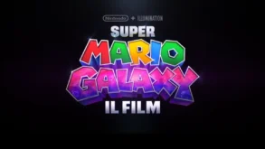 Mario Luigi e Yoshi sorpresi oltre la balaustra nel film Super Mario Galaxy